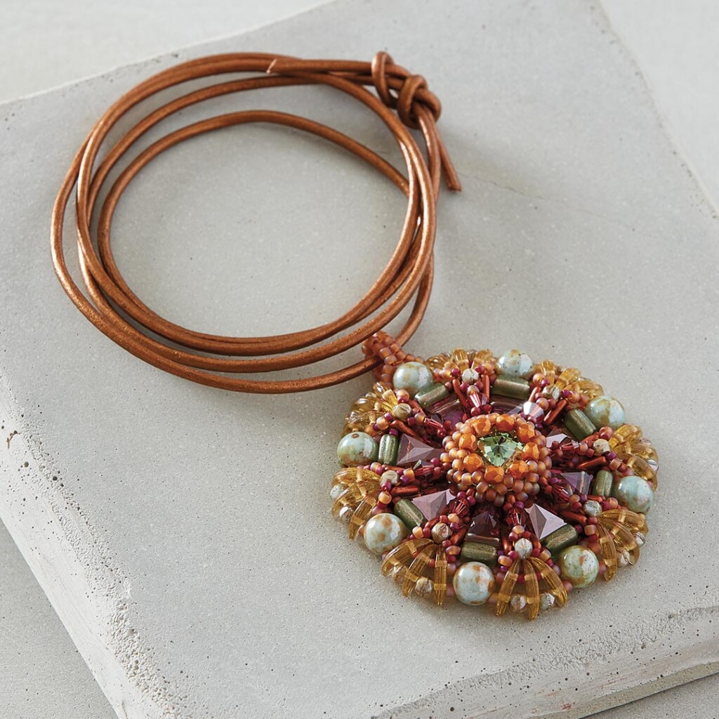 Keystone Mandala Pendant beading pattern by Silke Steuernagel