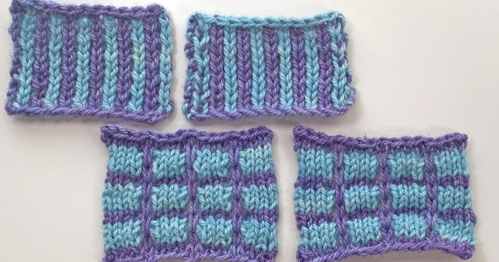 2-color Stockinette stitch and Windowpane Stitch, made using the brioche knitting and knit below methods.