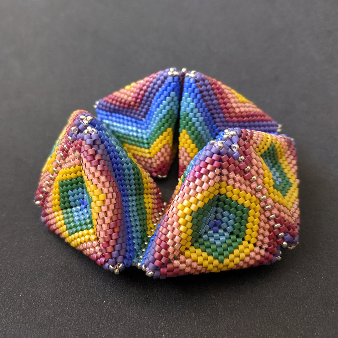 Making A Beaded Kaleidocycle The Journey Beading Interweave