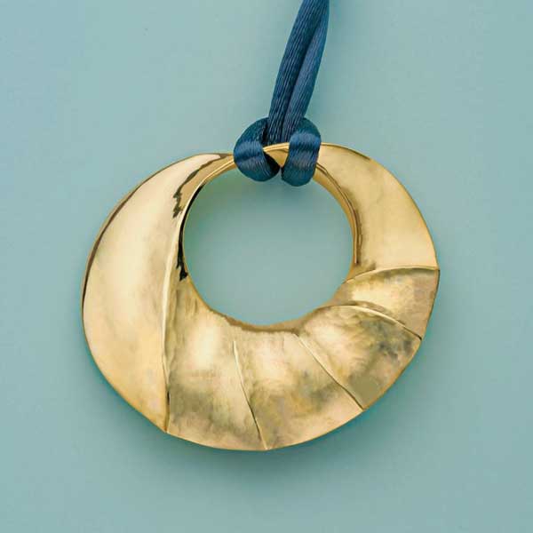 Replicate bill Fretz's pendant as an ornament.